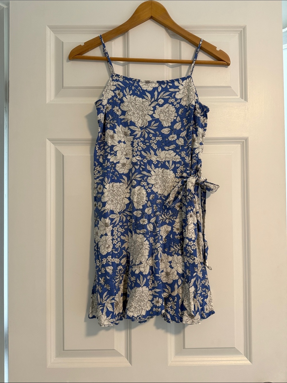 Express Blue and White Floral Tie-Waist Mini Dress